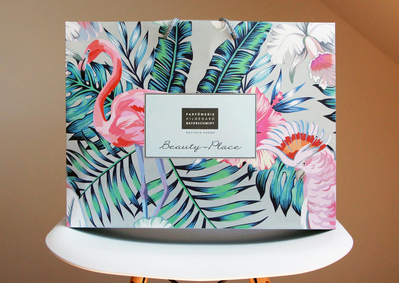 ParfumerieHildegardBayerschmidt_BirgitHeckerGRAFIKDESIGN-GeschenkpapierTasche2