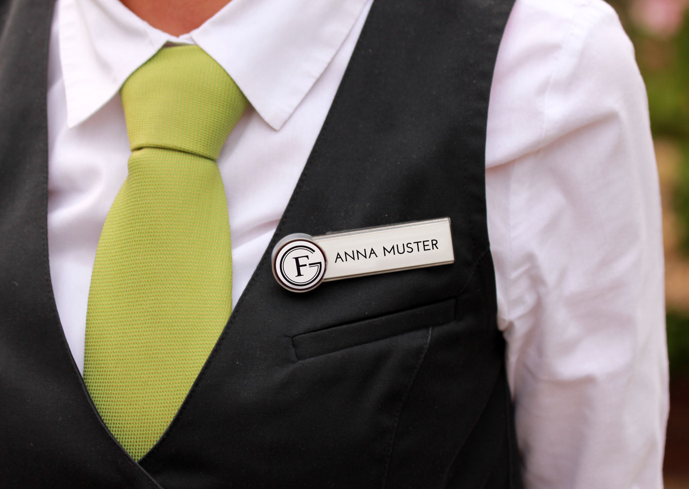 BirgitHecker_Grafikdesign_Fruehauf-Pins